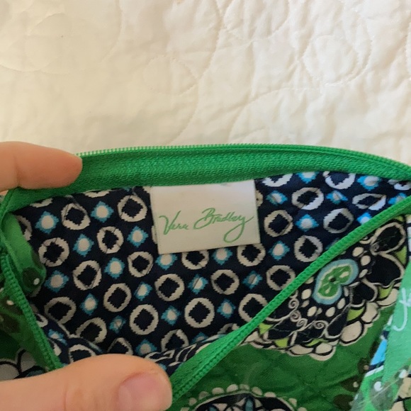 Vera Bradley mini cross body - Picture 3 of 3